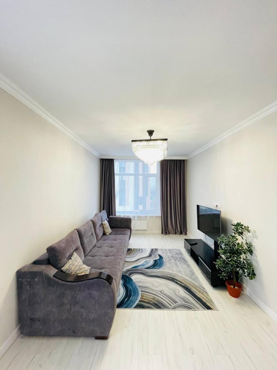 Esil Plaza Apartment *